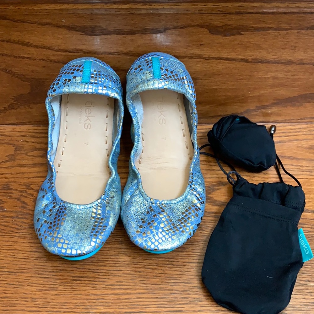 Tieks Paradise Blue - size 7  new never worn